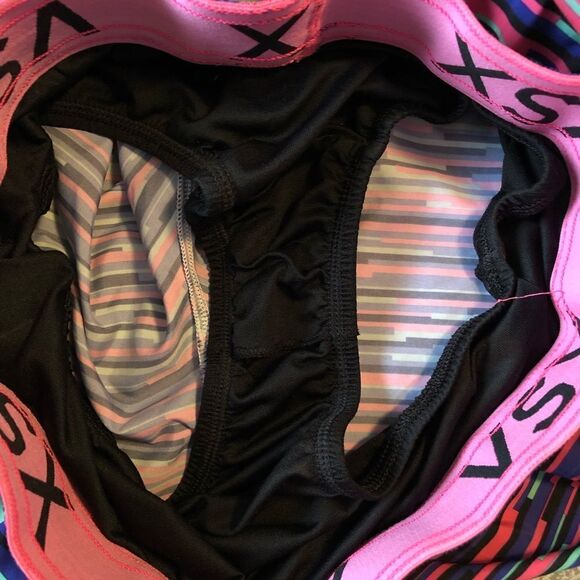 Victoria’s Secret Sport Pink Stripe Patterned Athletic Shorts XS - Picture 5 of 5